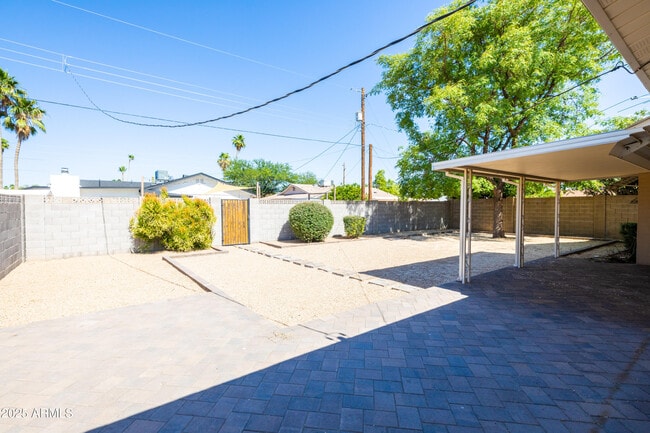 Building Photo - 3809 N 85th Pl