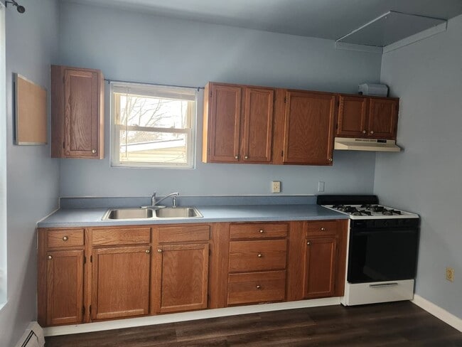 Building Photo - 2015 12th Ave