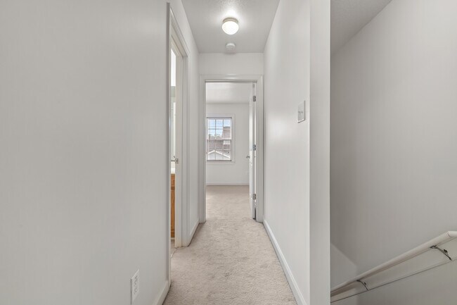 Building Photo - 403 Springwood Dr