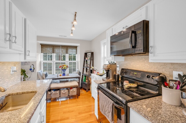 Building Photo - 4800 Bradley Blvd