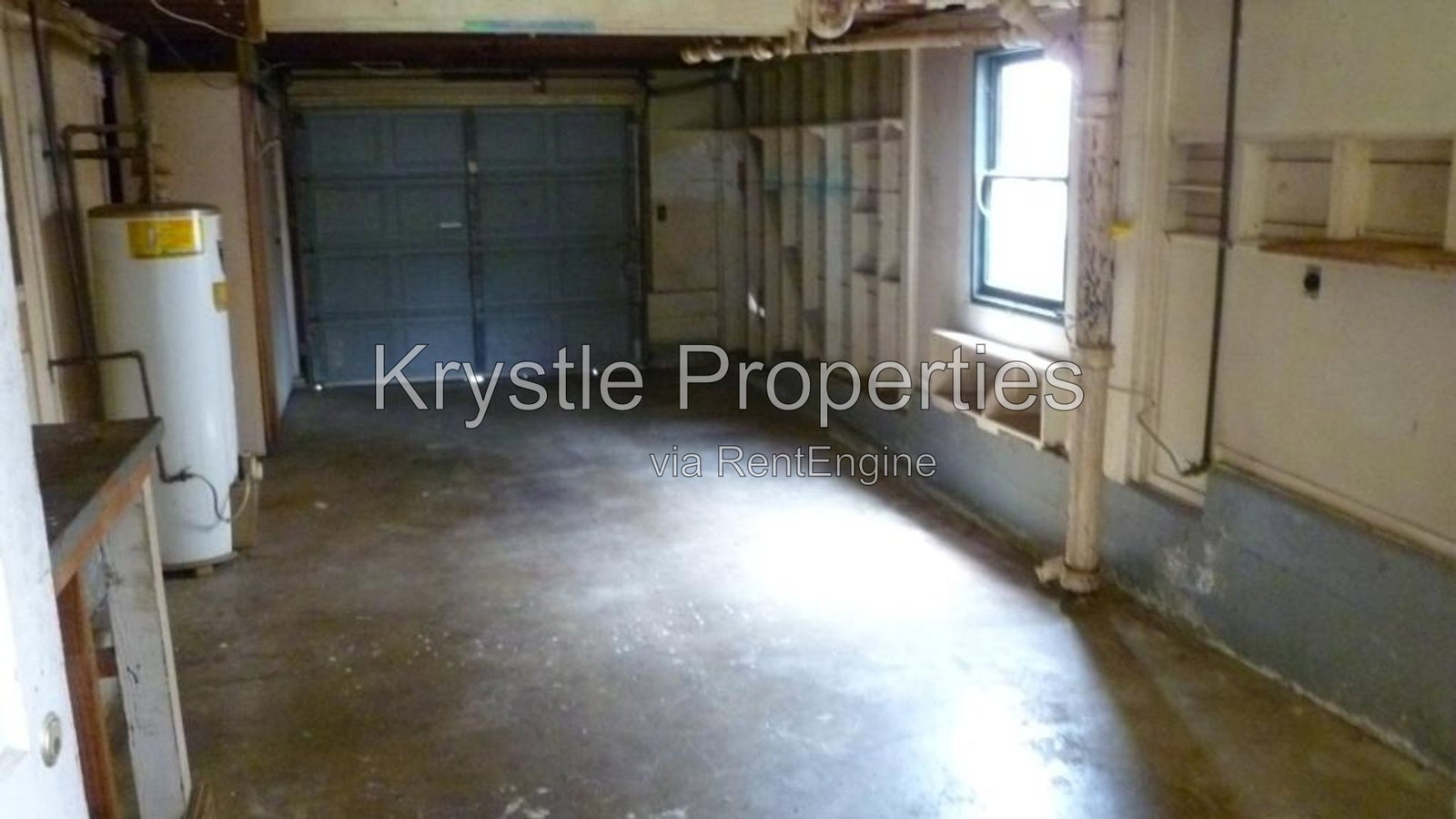 Building Photo - 615 Russell St