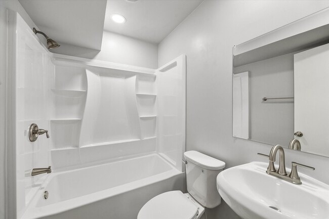 Building Photo - 4114 Hill Oak Dr