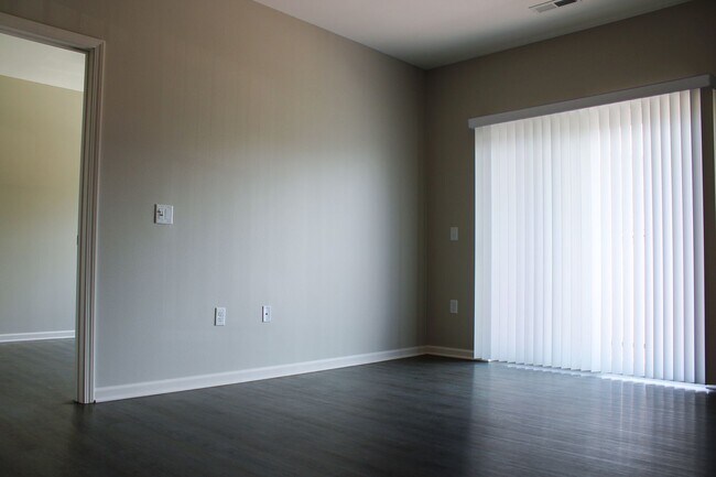 Building Photo - 3261 Redhawk St