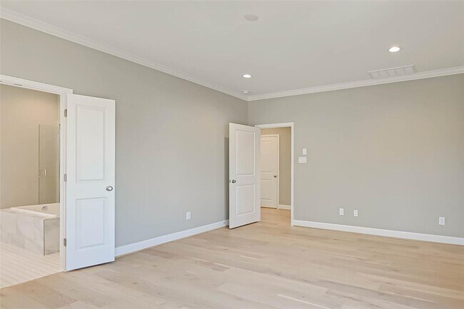 Building Photo - 25242 Calhoun Creek Dr