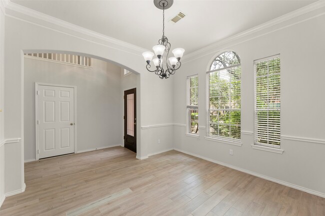 Building Photo - 20211 Black Canyon Dr