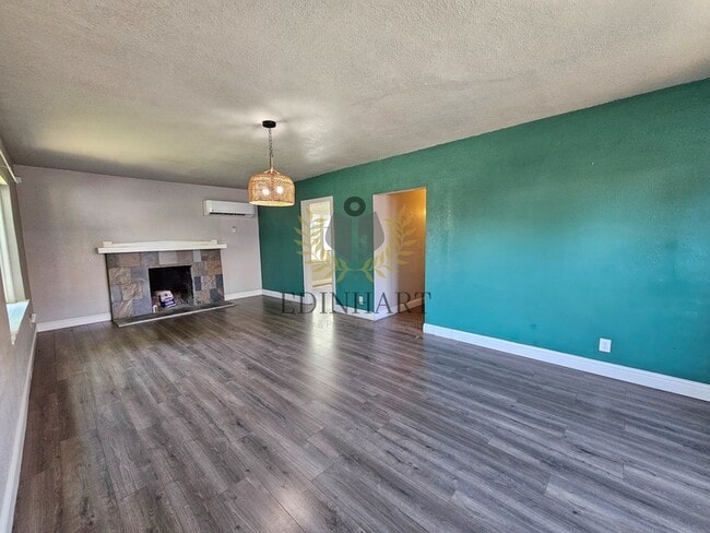 Building Photo - 915 N Harrison Ave