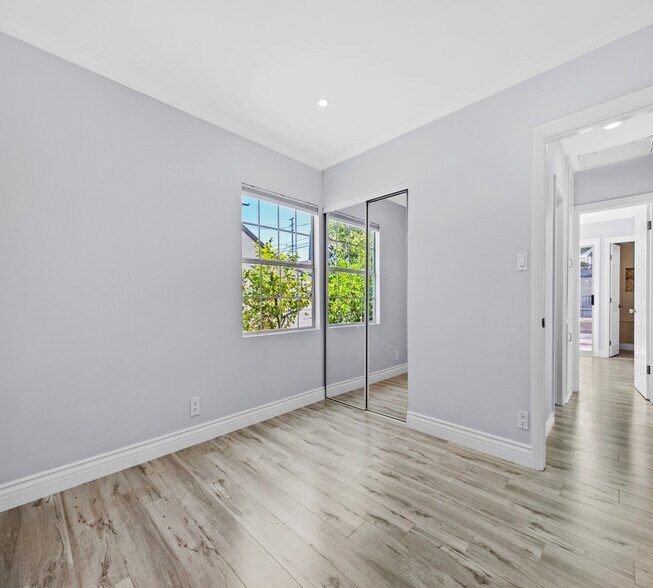 Building Photo - 10238 Mather Ave