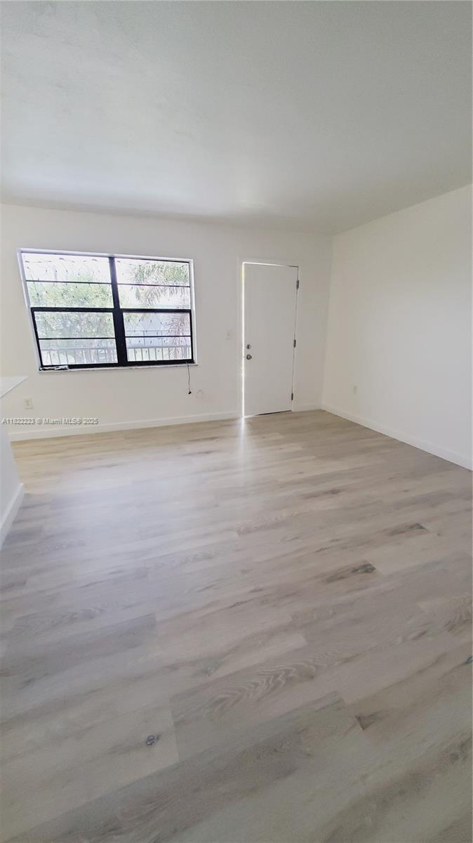 Building Photo - 4450 SW 67th Ave
