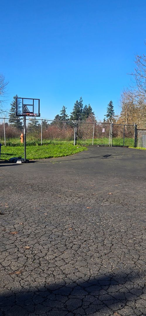 Building Photo - NOW $2,499 (Was $2,599) + $500 OFF First Month if You Move in by April 1!