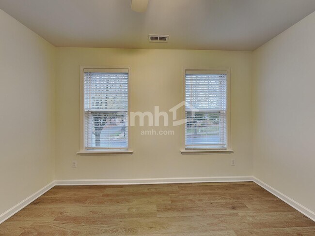 Building Photo - 10123 Caldwell Depot Rd