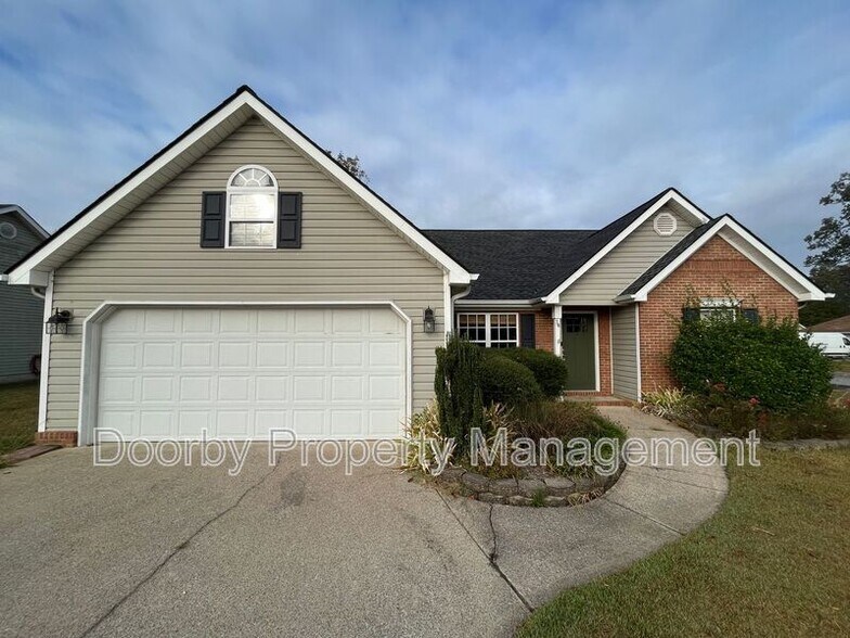 Primary Photo - 14 Bunker Dr