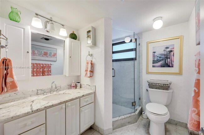 Building Photo - 2301 S Ocean Dr