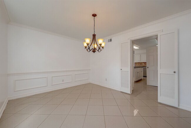 Building Photo - 20206 Cadogan Ct