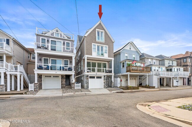 Primary Photo - 28 Beach St