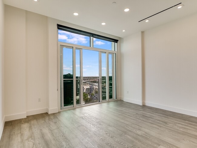 Building Photo - 123 Lexington Ave