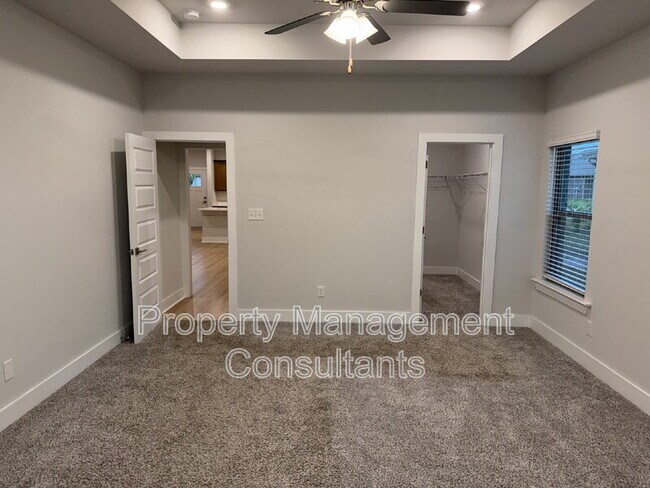 Building Photo - 14872 Demarie Ln