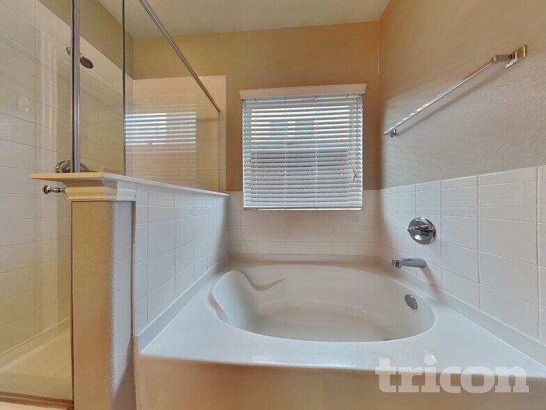 Building Photo - 7707 Foxwaithe Ln