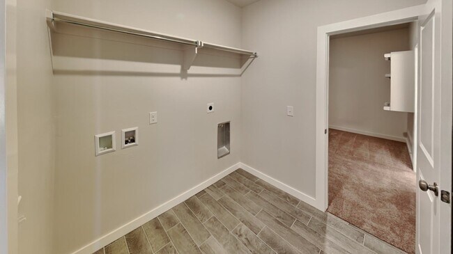 Building Photo - 3 Bedroom 2 Bathroom 2 Car Garage Home in Oakdale School District