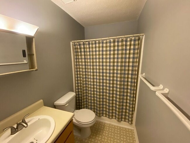 Building Photo - 150 Ligon St