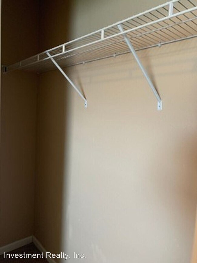 Building Photo - 119 Edna St