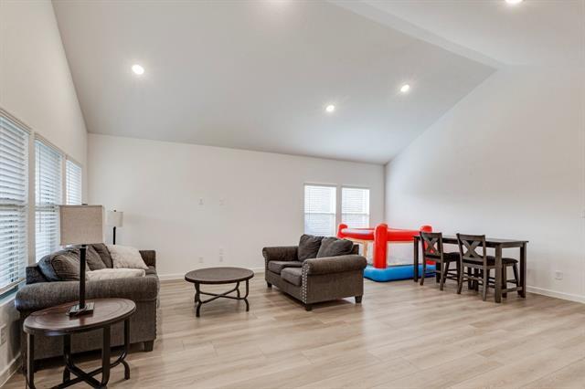 Building Photo - 1233 Eagle Mountain Dr