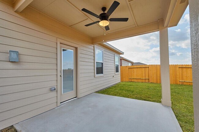 Building Photo - 21018 Sunshine Meadow Dr