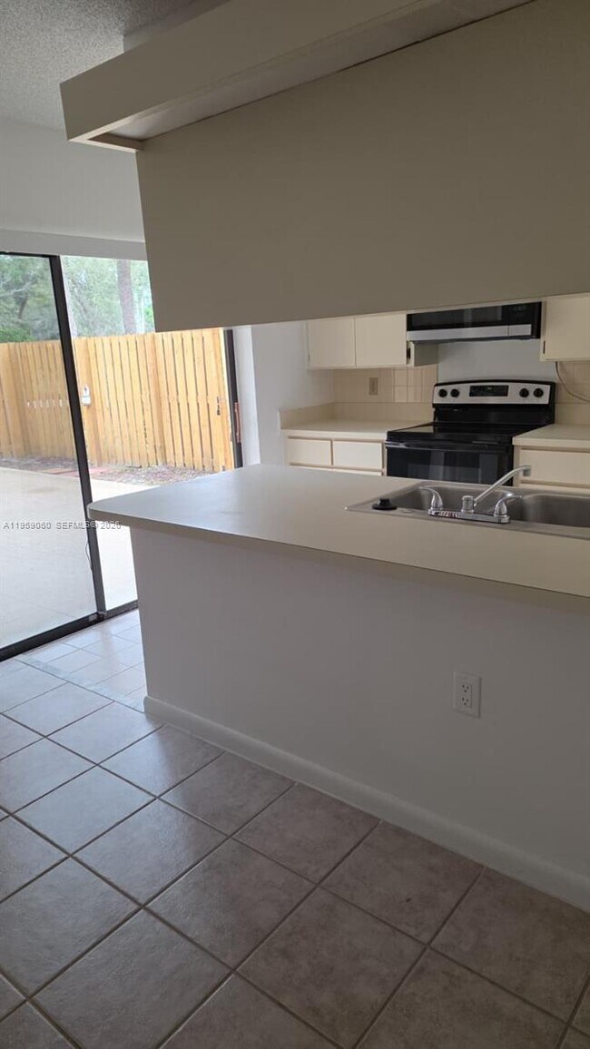 Building Photo - 739 Mill Valley Pl