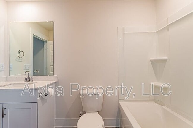 Building Photo - 47 Centimeters Dr