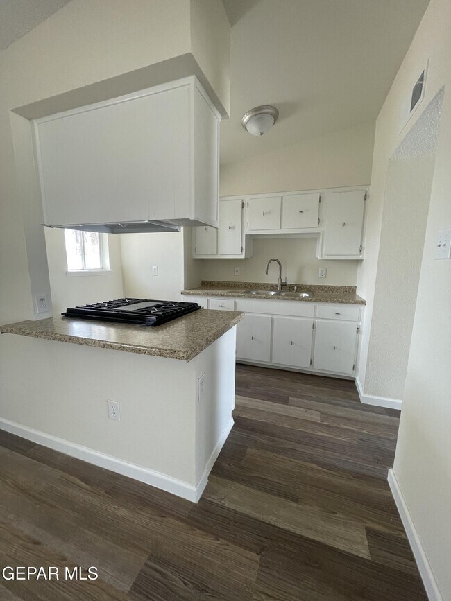 Building Photo - 312 Graphite Dr