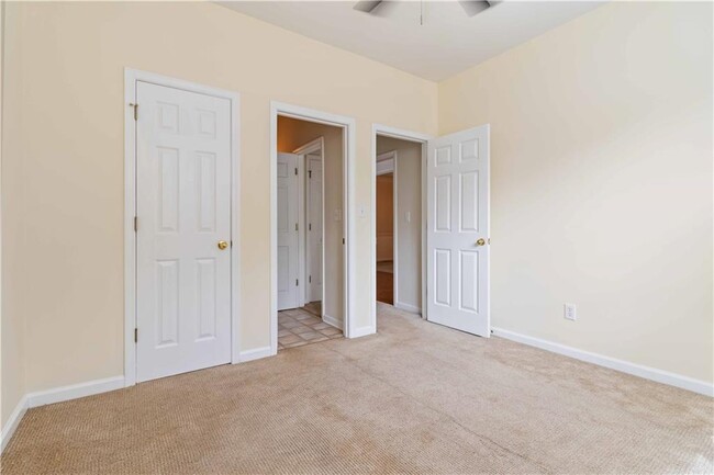 Building Photo - 6281 Vinings Vintage Dr SE