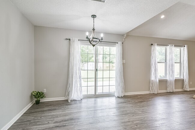 Building Photo - 5703 Alpine Heights Dr
