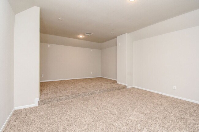 Building Photo - 4442 Buentello Dr