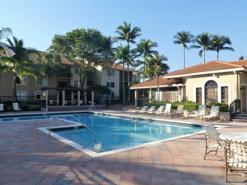 Building Photo - 9022 W Atlantic Blvd