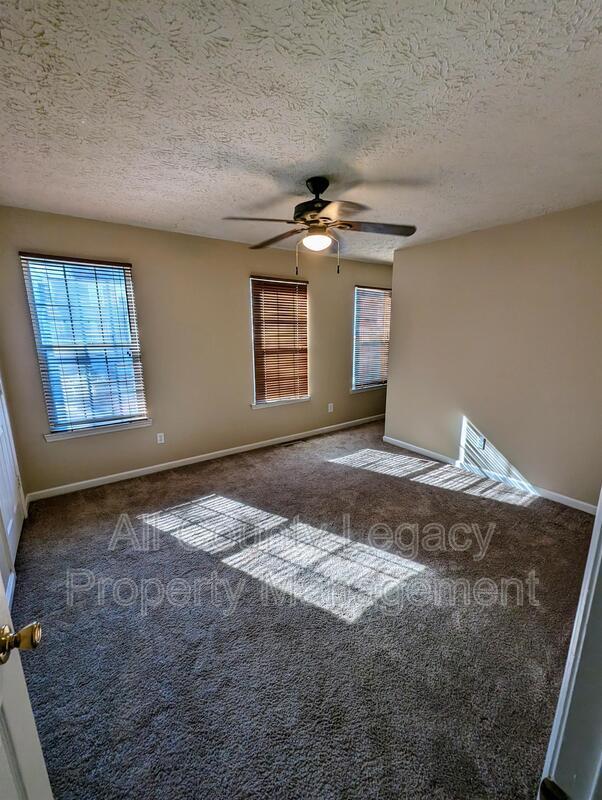 Building Photo - 3757 Meadow Creek Dr
