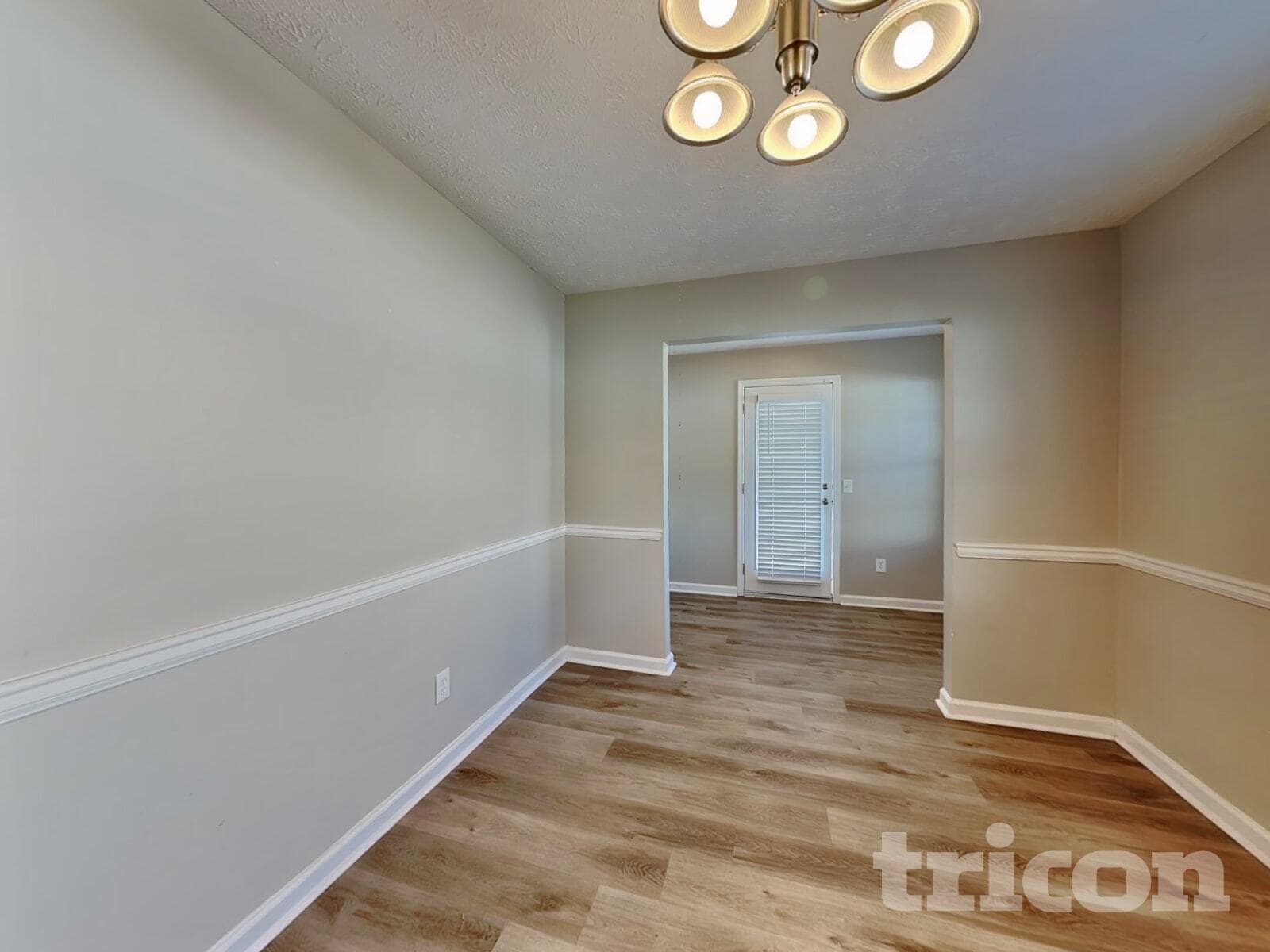 Building Photo - 10931 Cimmaron Ct