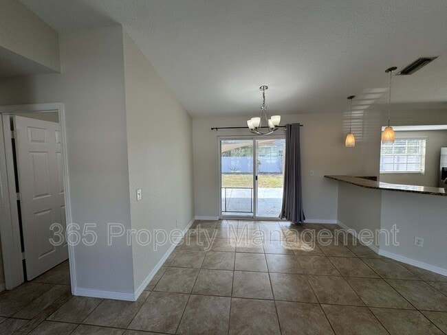 Building Photo - 4343 Belladonna Ave