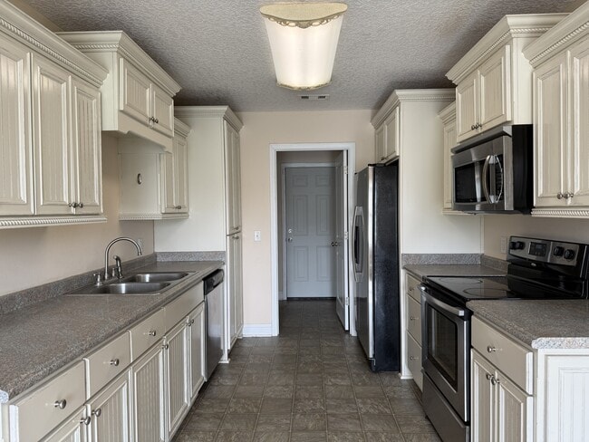 Building Photo - 579 Mancey Garrason Lp