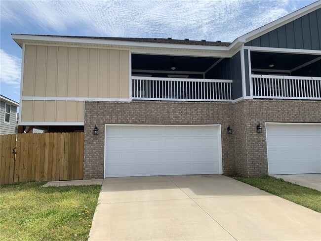 Building Photo - 1349 N Corsica Dr