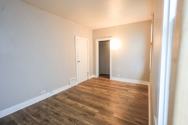 Building Photo - 7612 Colgate Ave