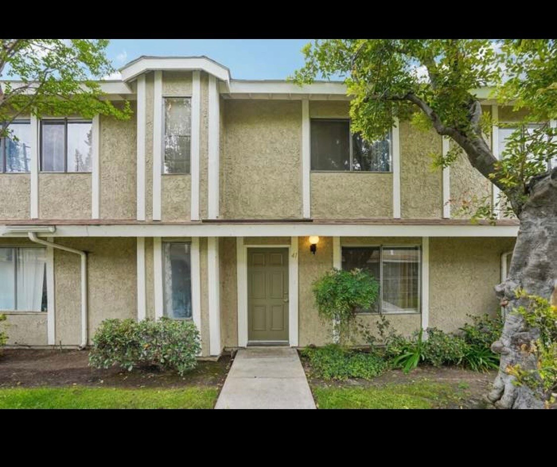 Building Photo - 15210 Shadybend Dr