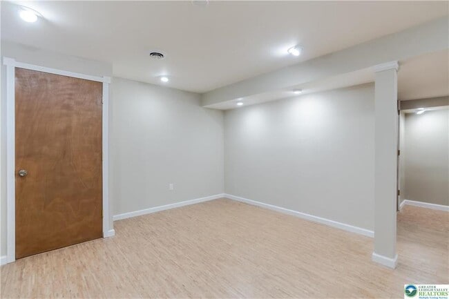 Building Photo - 3418 Park Pl