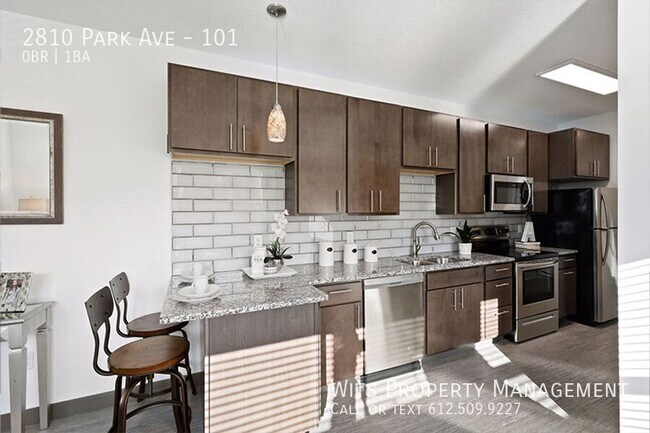 Building Photo - 2810 Park Ave