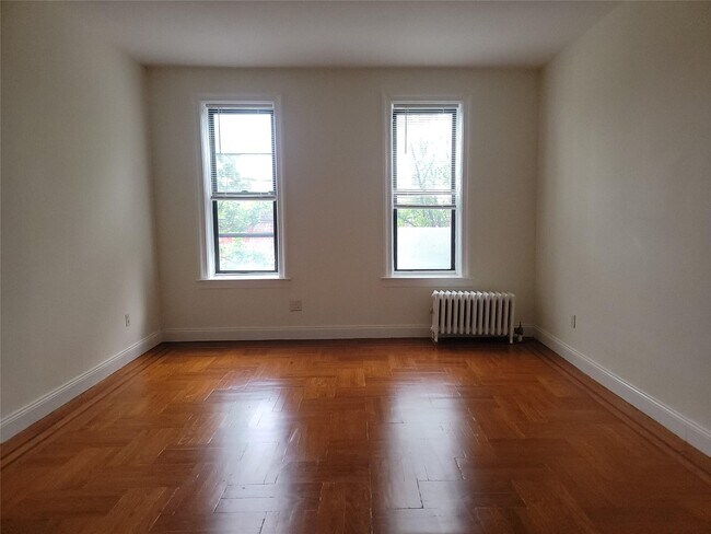 Primary Photo - 35-06-35169 169th St