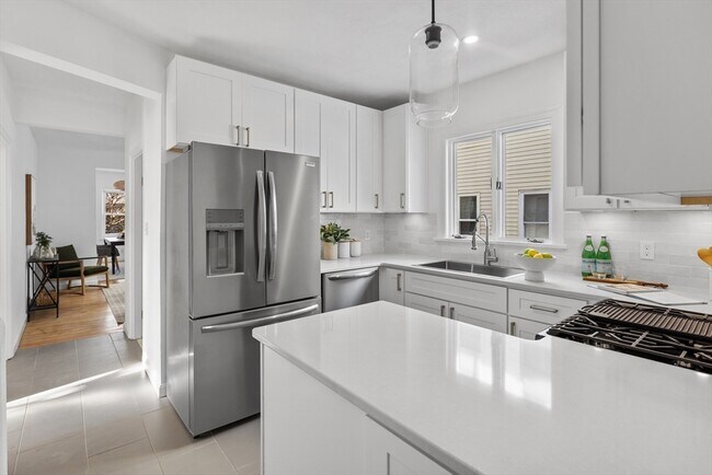 Building Photo - 44-46 Pinkham Rd