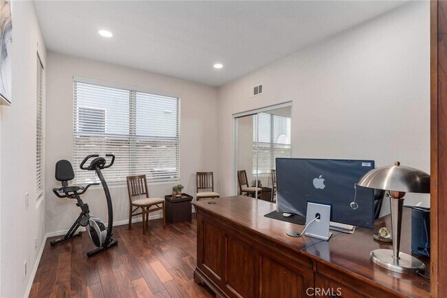 Building Photo - 7371 Westcliff Dr