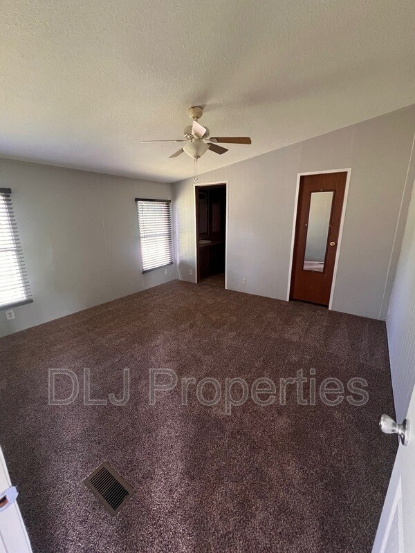 Building Photo - 3709 Catewright Rd