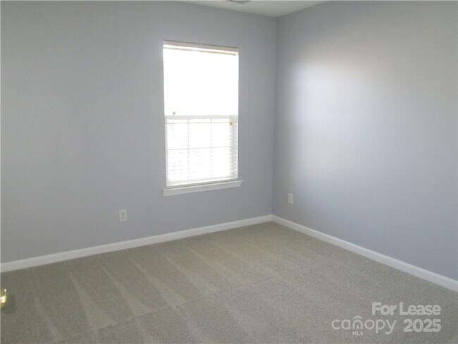 Building Photo - 8807 Ormeau Dr