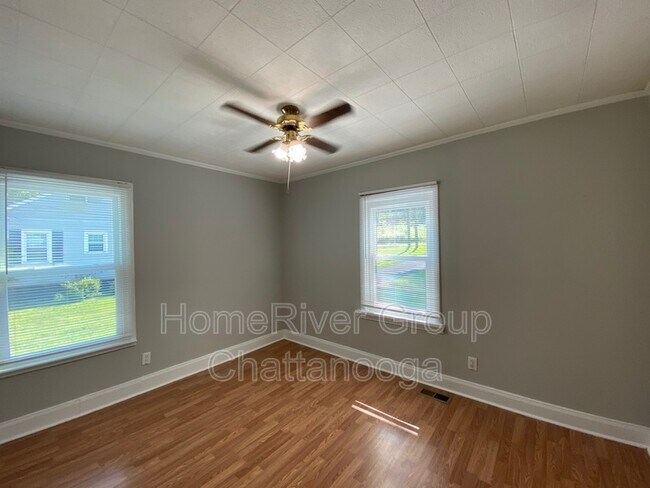 Building Photo - 953 Chattanooga Valley Rd