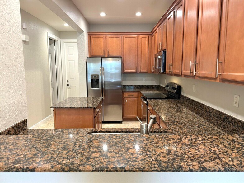 Building Photo - 499 Corte Madera Ln