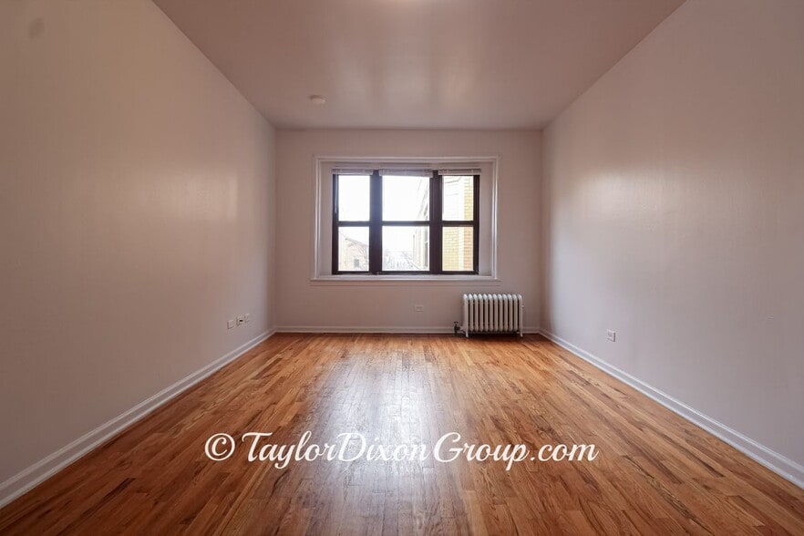 Building Photo - 4033 W Gladys Ave